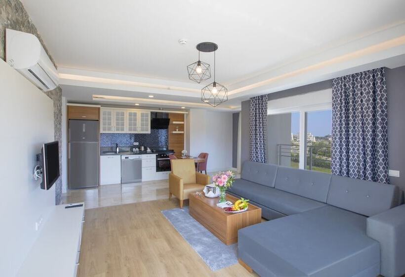 Люкс 2 Спальни, Greenwood Suites Resort