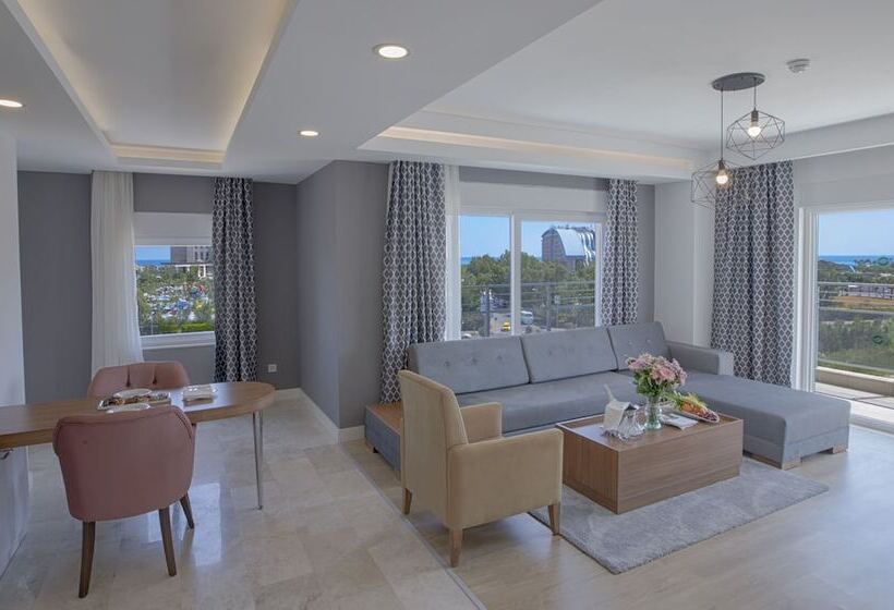 سوئیت 2 خوابه, Greenwood Suites Resort