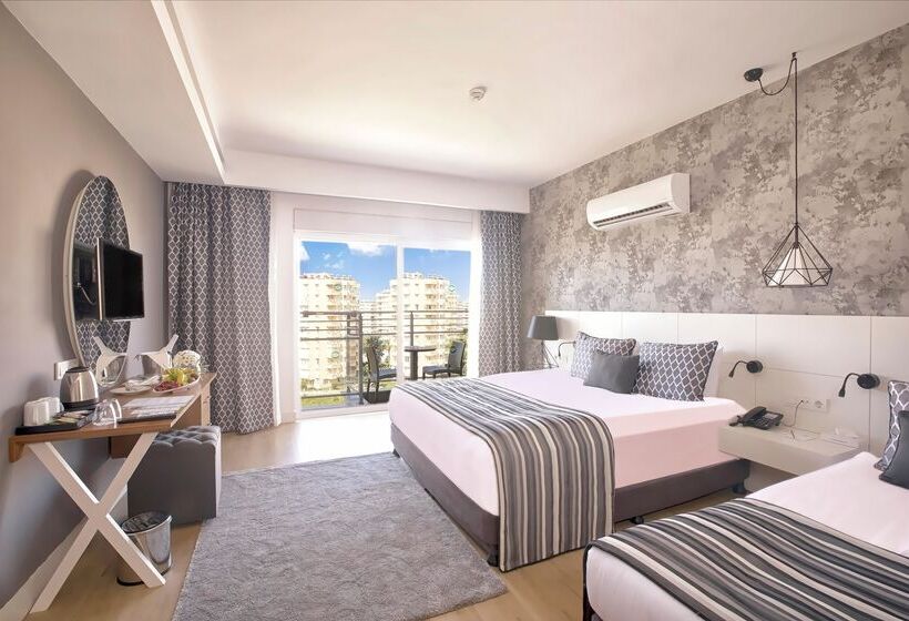 اتاق استاندارد, Greenwood Suites Resort