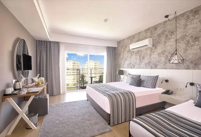 اتاق استاندارد, Greenwood Suites Resort