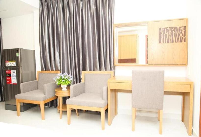 استودیوی لوکس, 60 Inn Saigon