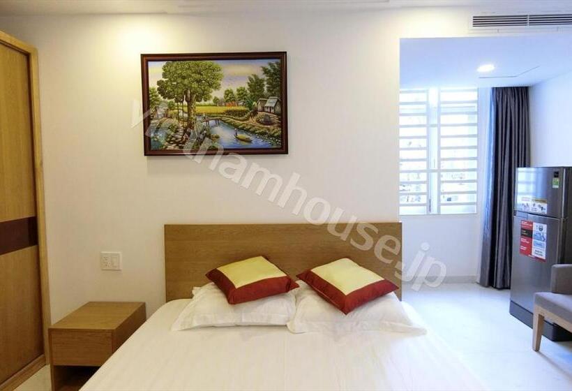 استودیوی لوکس, 60 Inn Saigon