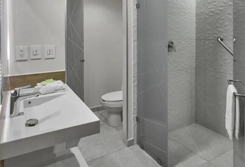 スーペリアールーム, City Express Plus By Marriott Tijuana