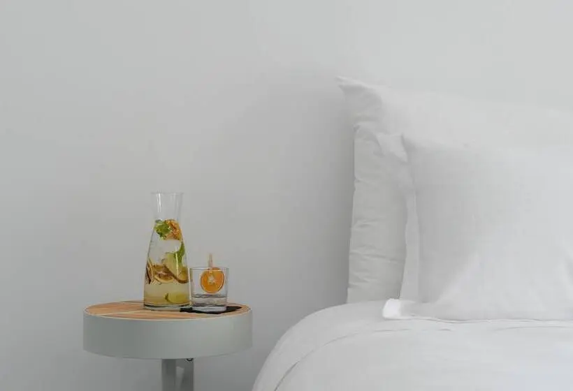 سوئیت با چشم‌انداز, Echoes Luxury Suites