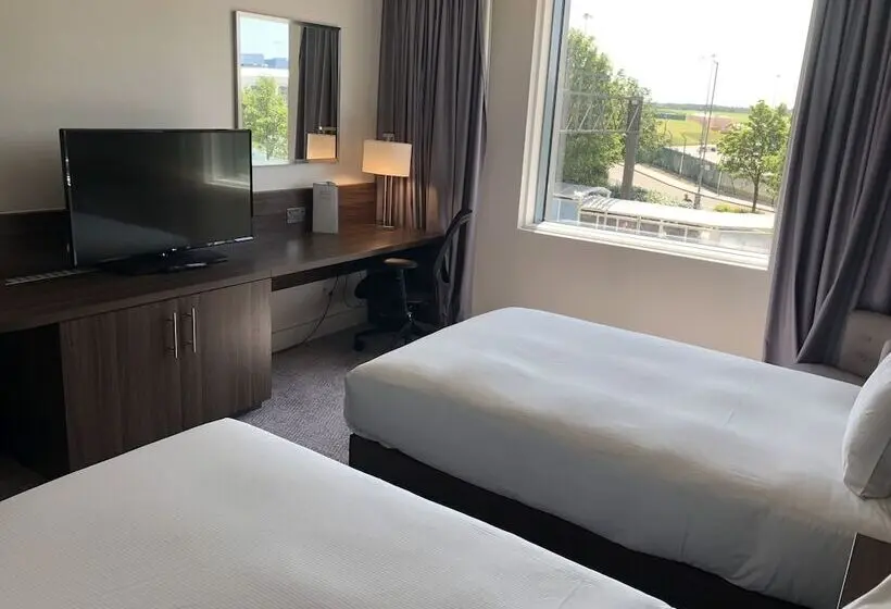 اتاق استاندارد, Hilton Garden Inn Birmingham Airport