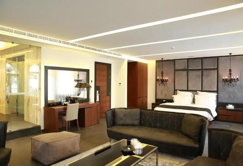 سوئیت رویال, Luxor