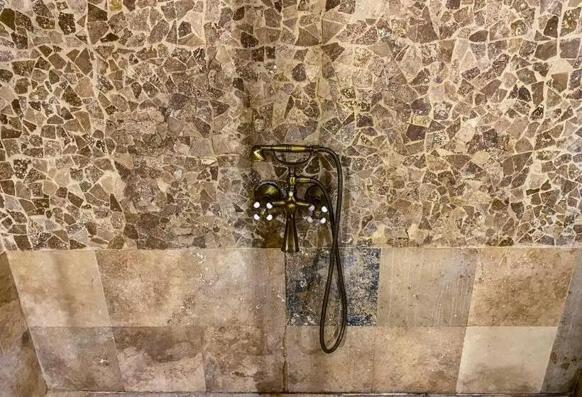 マウンテンビュースイート, Milagre Cave Cappadocia