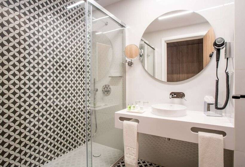 اتاق استاندارد با تراس, NH Porto Jardim