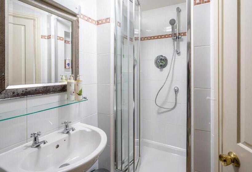 غرفة قياسية فردية لذوى الإحتياجات الخاصة, Bowl Inn