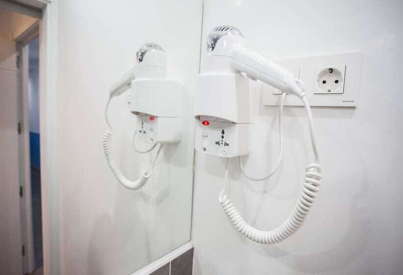 اتاق استاندارد یک نفره, Cc Malasaña