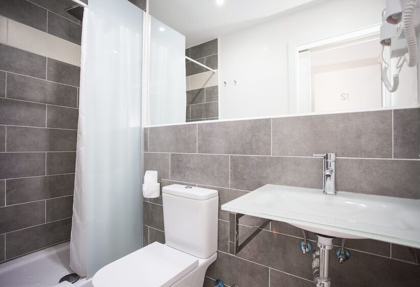 اتاق استاندارد یک نفره, Cc Malasaña