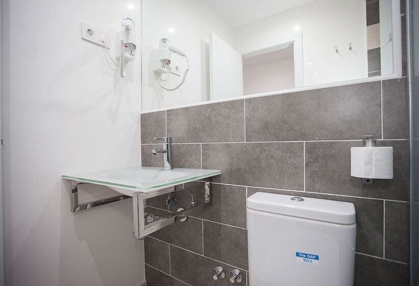 اتاق اکونومی, Cc Malasaña