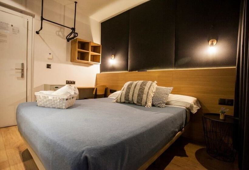 اتاق اکونومی, Cc Malasaña