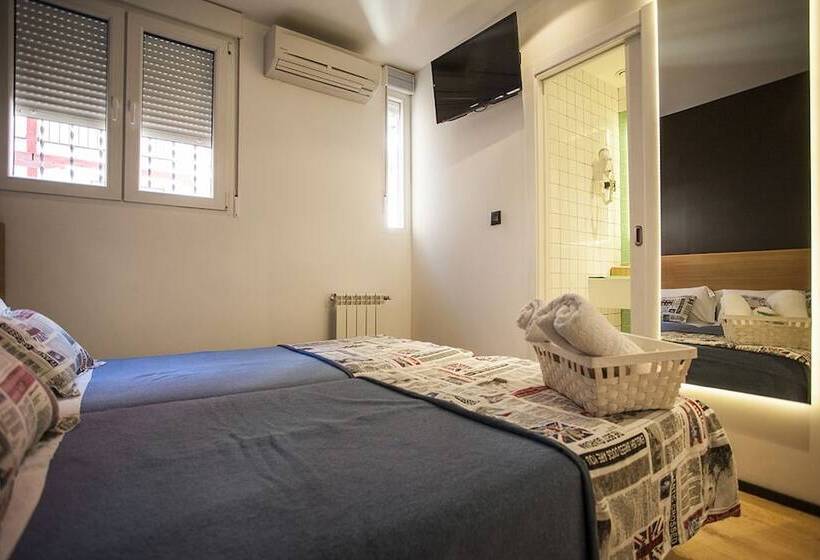 اتاق اکونومی, Cc Malasaña