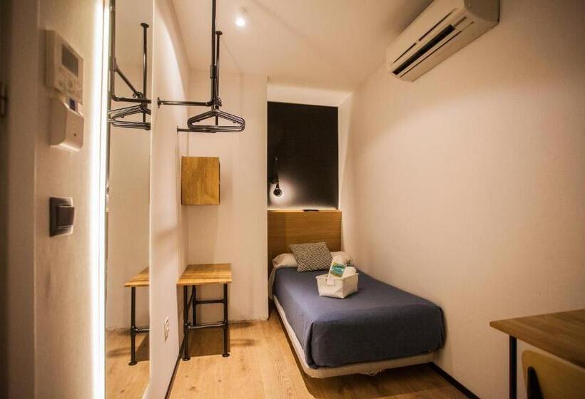 اتاق عادی یک تخته, Cc Malasaña