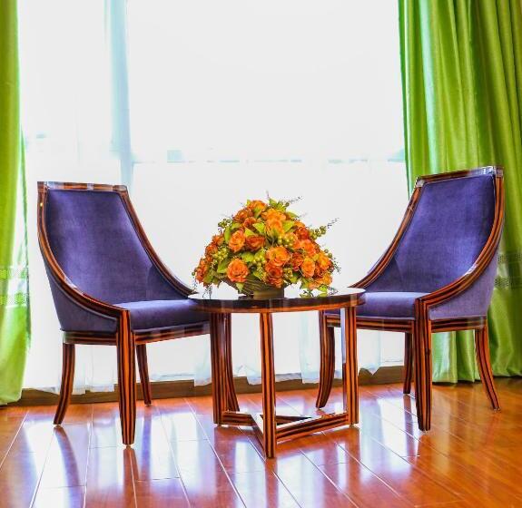 اتاق لوکس, Denver Boutique