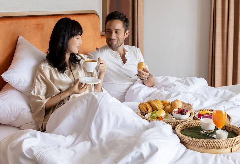 Deluxe room with river view, La Seine