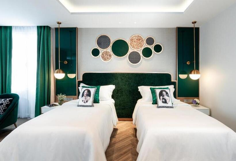 디럭스 룸, La Seine