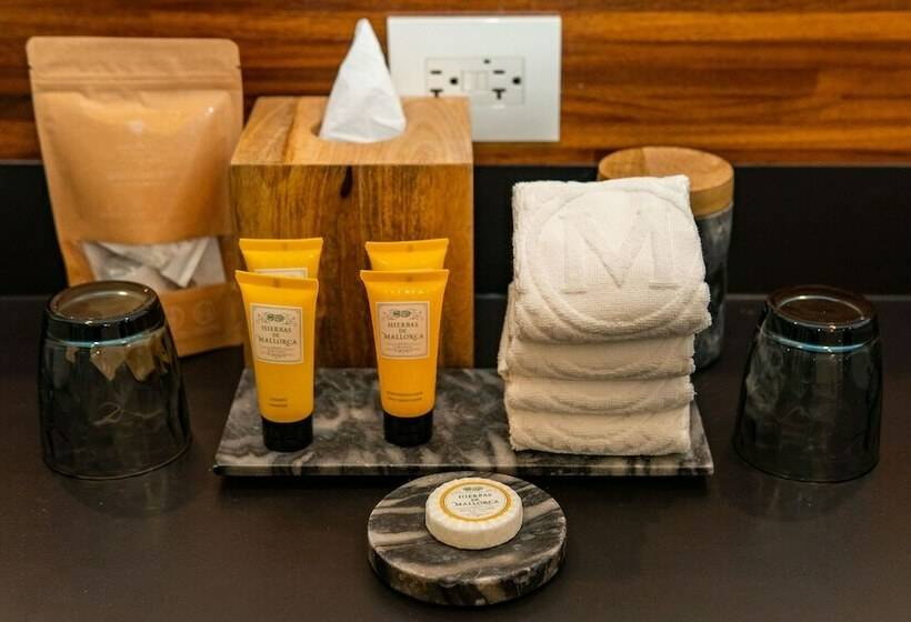 带按摩浴盆的套房, Majestic Elegance Costa Mujeres All Inclusive