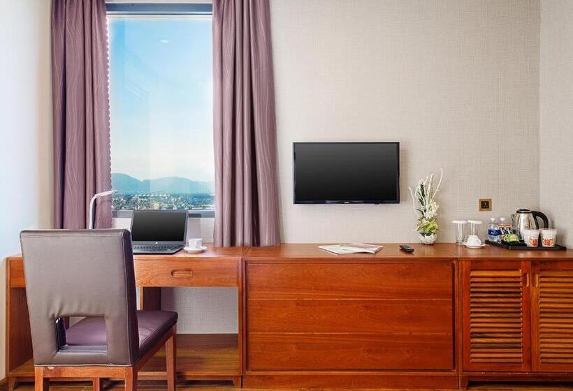 اتاق لوکس, Mercury Boutique