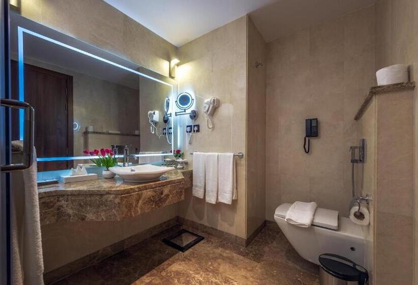 带景观的行政套房, Rua Al Hijrah