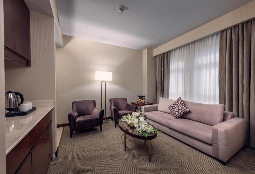 带景观的行政套房, Rua Al Hijrah