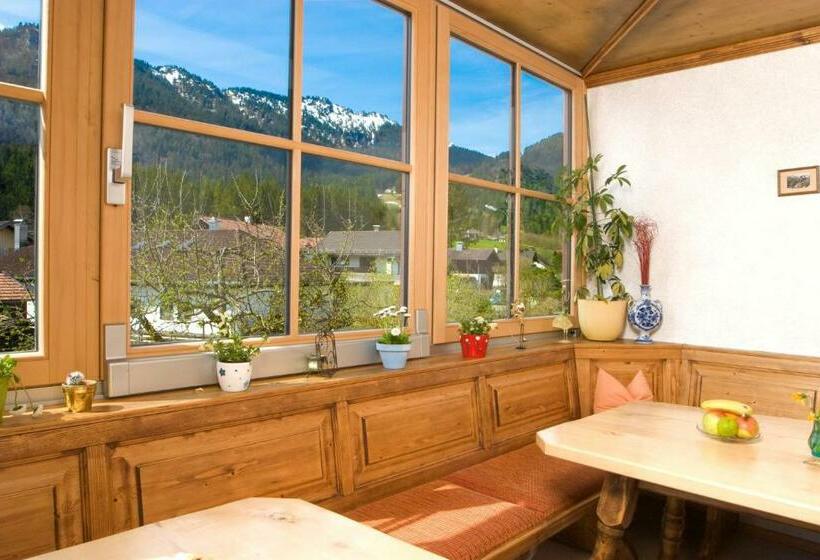 标准单人间, Gaestehaus Richter