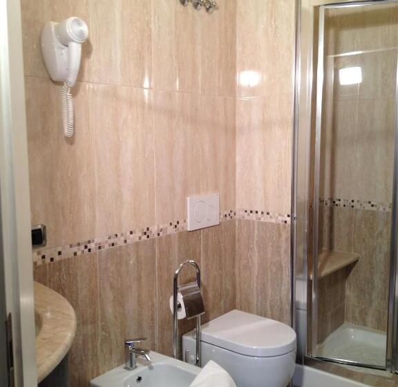 شقة من غرفة نوم واحدة متصلة, La Dependance