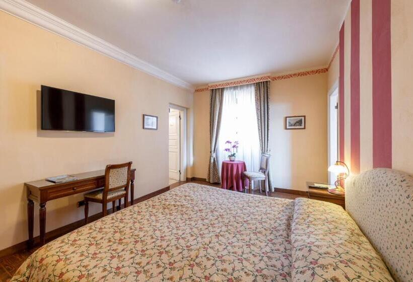 شقة من غرفة نوم واحدة متصلة, La Dependance