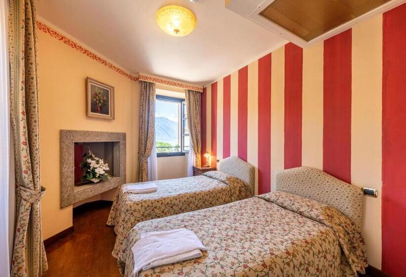 شقة من غرفة نوم واحدة متصلة, La Dependance