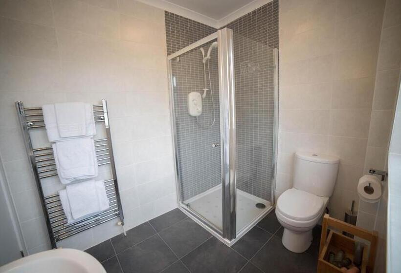 家庭间, Red Mullions Guest House