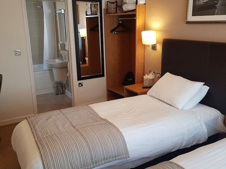 Номер Стандарт, The Wellington