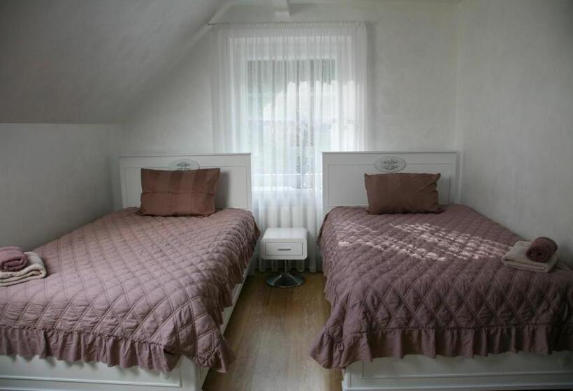 اتاق استاندارد, Pils