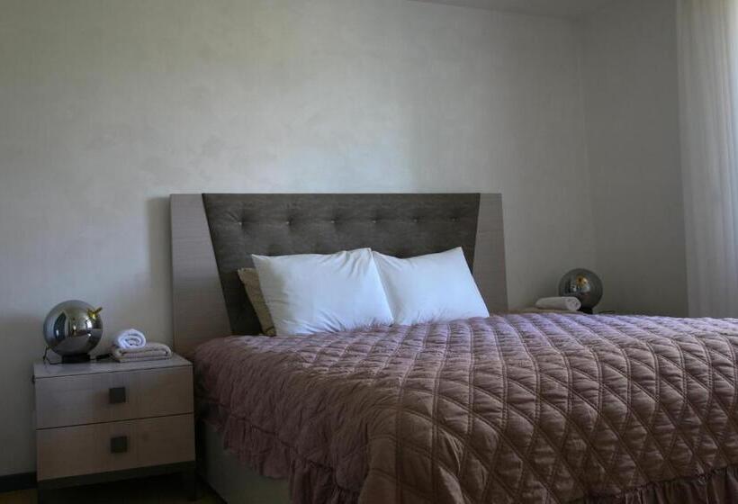 استودیوی استاندارد, Pils