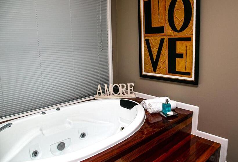 Номер Deluxe, Amore On Buderim Rainforest Cabins