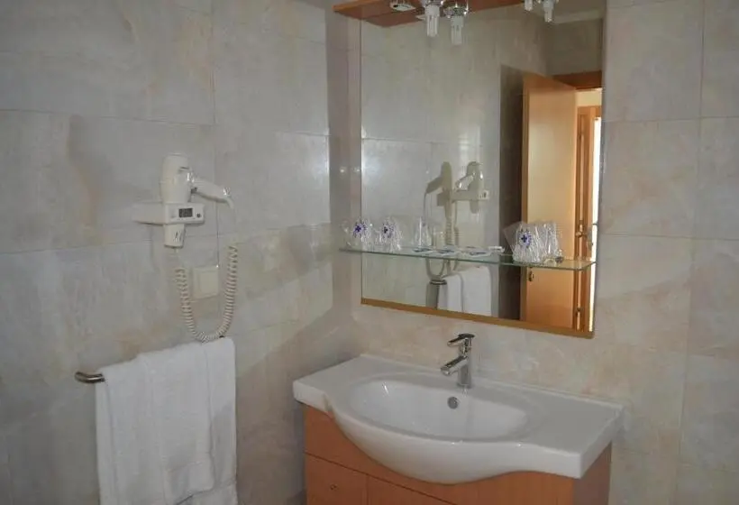 スタンダードトリプルルーム, Arenilha Guest House
