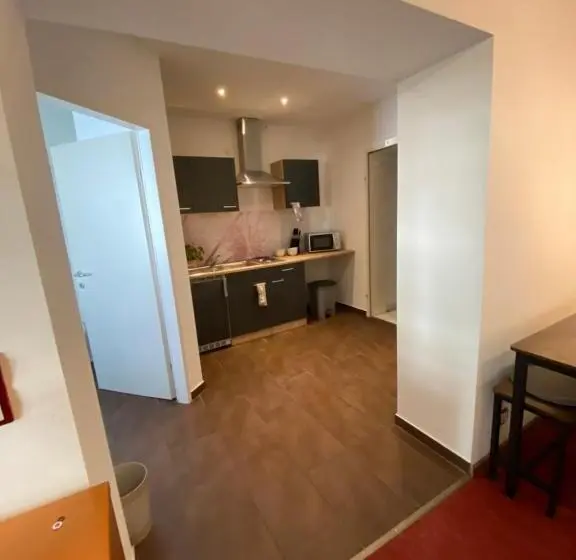 1ベッドルームアパートメント, Bed & Rooms, Wörgl
