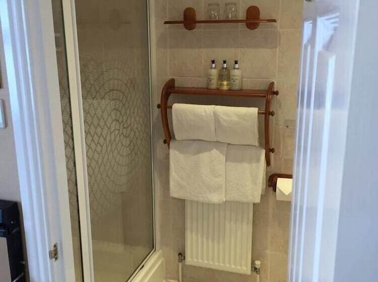 Номер Стандарт, The Old Coach House