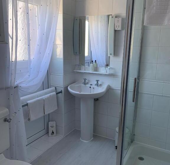 Номер Стандарт, The Old Coach House