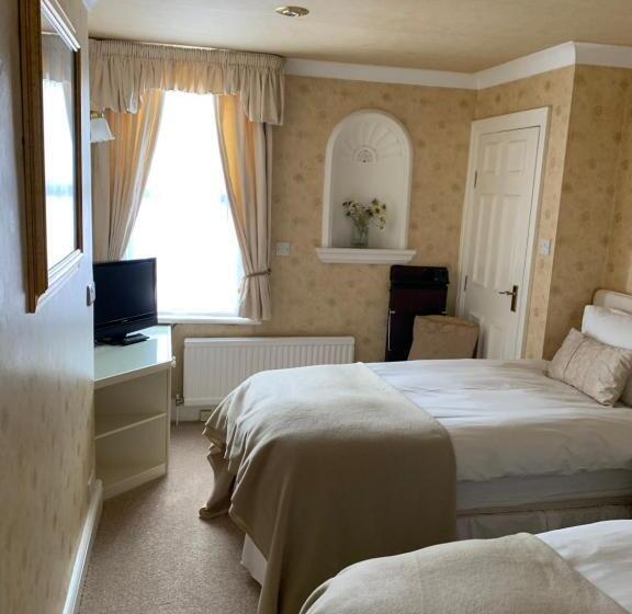 Семейный Номер Классика, The Old Coach House