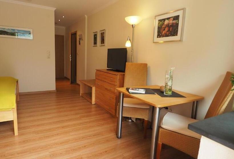 标准间带江景, Weingut Clemens