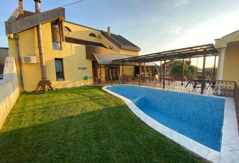 标准间, Pensiunea Imperial