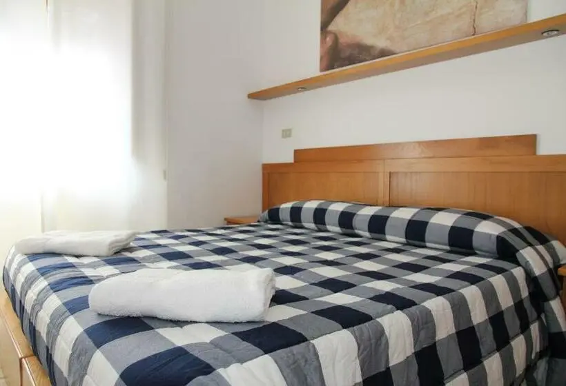 Habitació Estàndard, Da Remo
