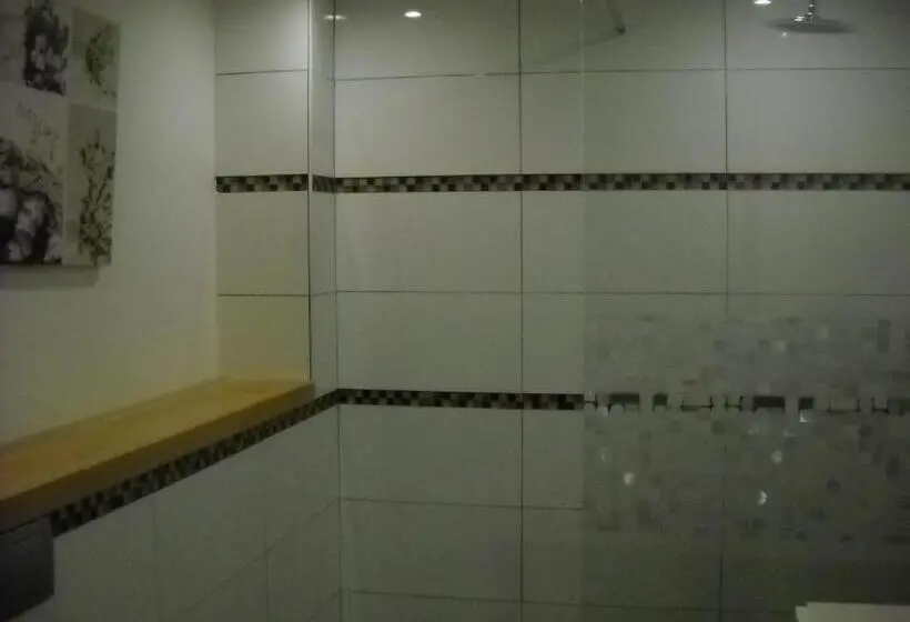 エコノミールーム, Auberge De La Grange Spa & Sauna