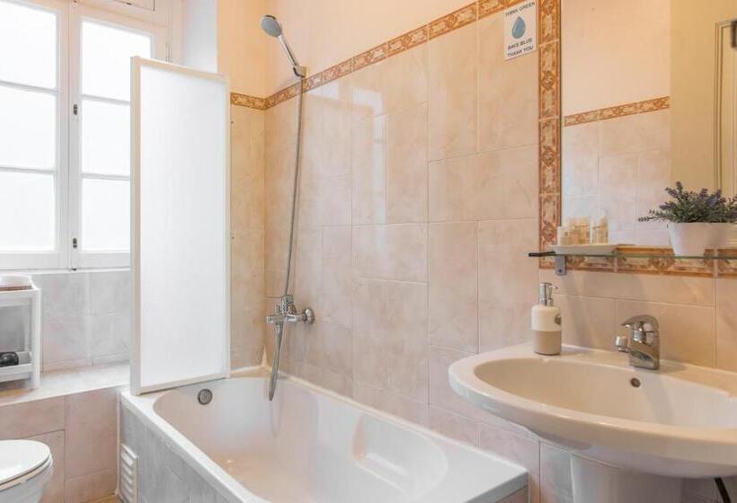 اتاق استاندارد سه نفره, Chalet Relogio Guesthouse