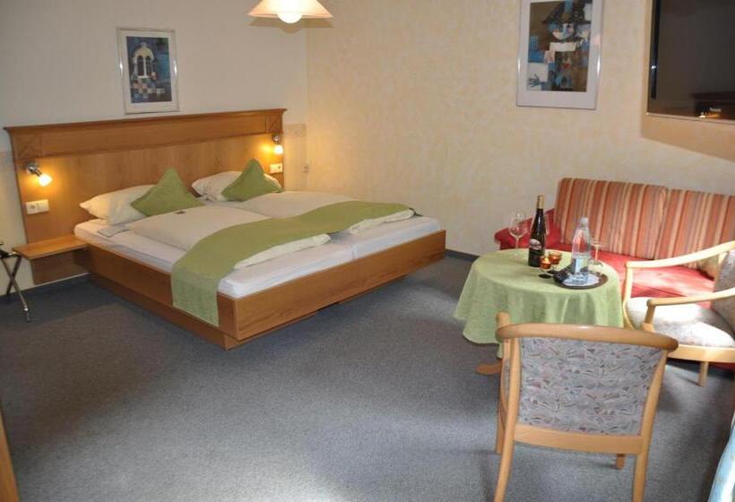 סוויטת ג'וניור, Gutsschänke Sennerhof