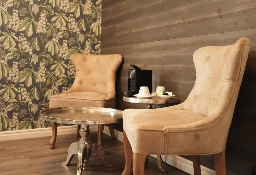 اتاق خانوادگی, Lapland Lodge