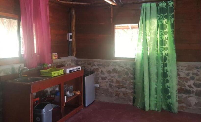 کلبه ییلاقی, Villa La Caleta