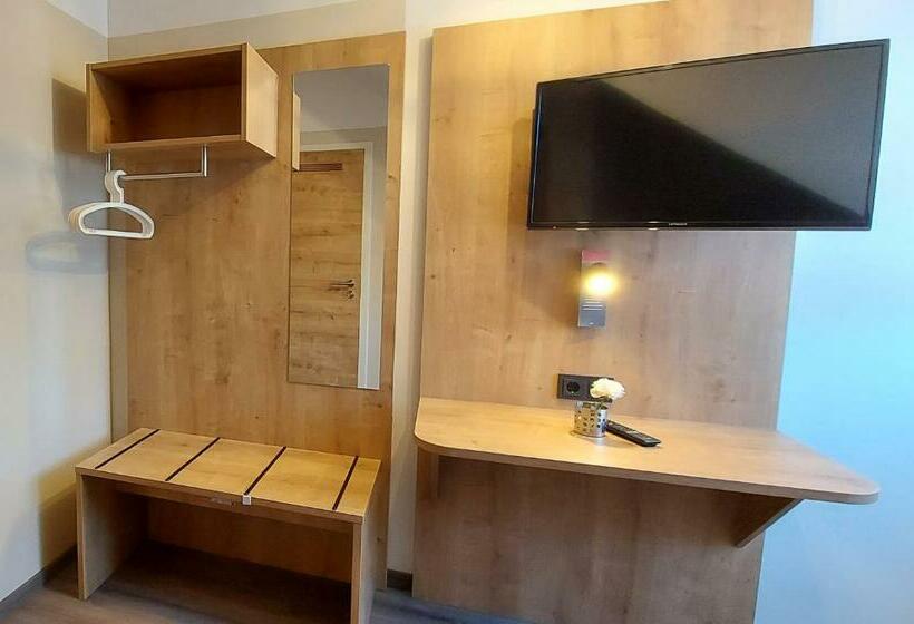 חדר אקונומי, Pension Delagera