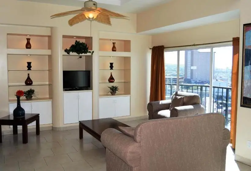 ２ベッドルームアパートメント, Rosarito Inn